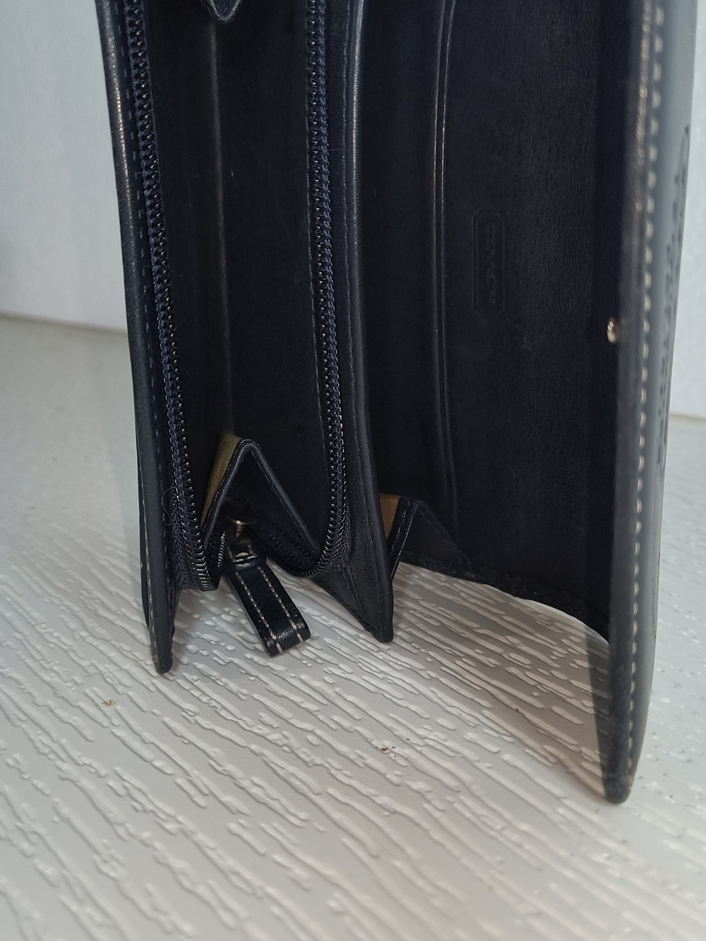 COACH Black Leather Key/Wallet Case - Picture 5 of 6